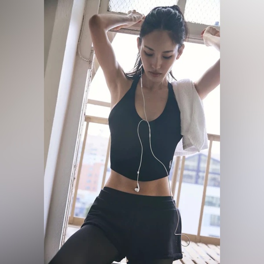 Free People All Clear Black Rib Knit V Neck Cami Crop Tank Top Workout M/L